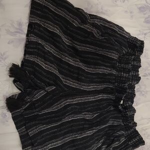 Briggs Black Shorts With White Thin Strips Size L